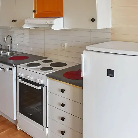 Three-bedroom Holiday In 4 Selje