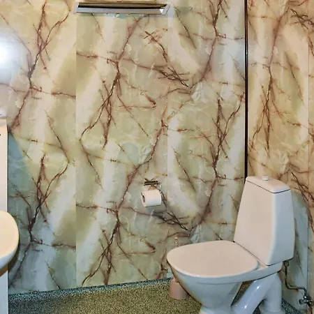 Three-bedroom Holiday In 4 דירה